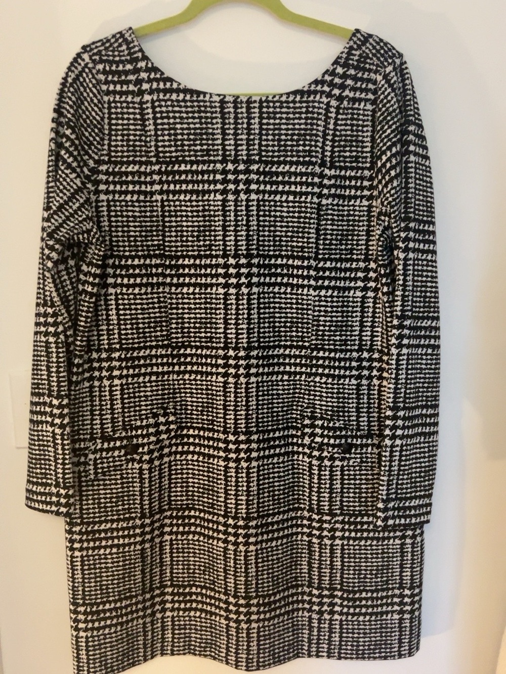 LOFT Black and White Plaid Long-Sleeve Shift Dress